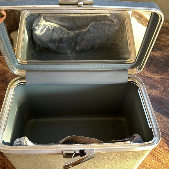 Vintage starflite  Train Case Luggage Blue and grey Preowned - Picture 7 of 12